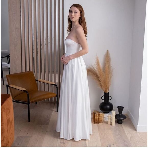 Fame and Partners The Ambrose Maxi Dress in White Bridal Dress size 2 (XS) - Picture 3 of 10